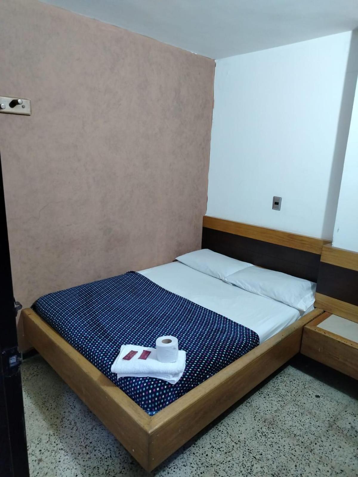 Hotel Country מדיין מראה חיצוני תמונה