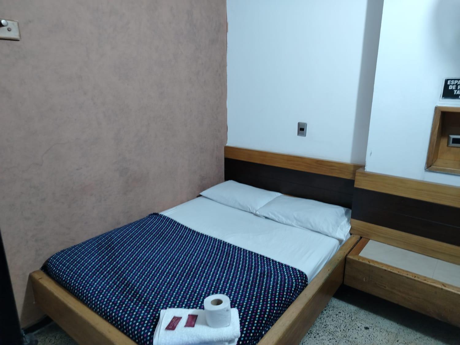 Hotel Country מדיין מראה חיצוני תמונה