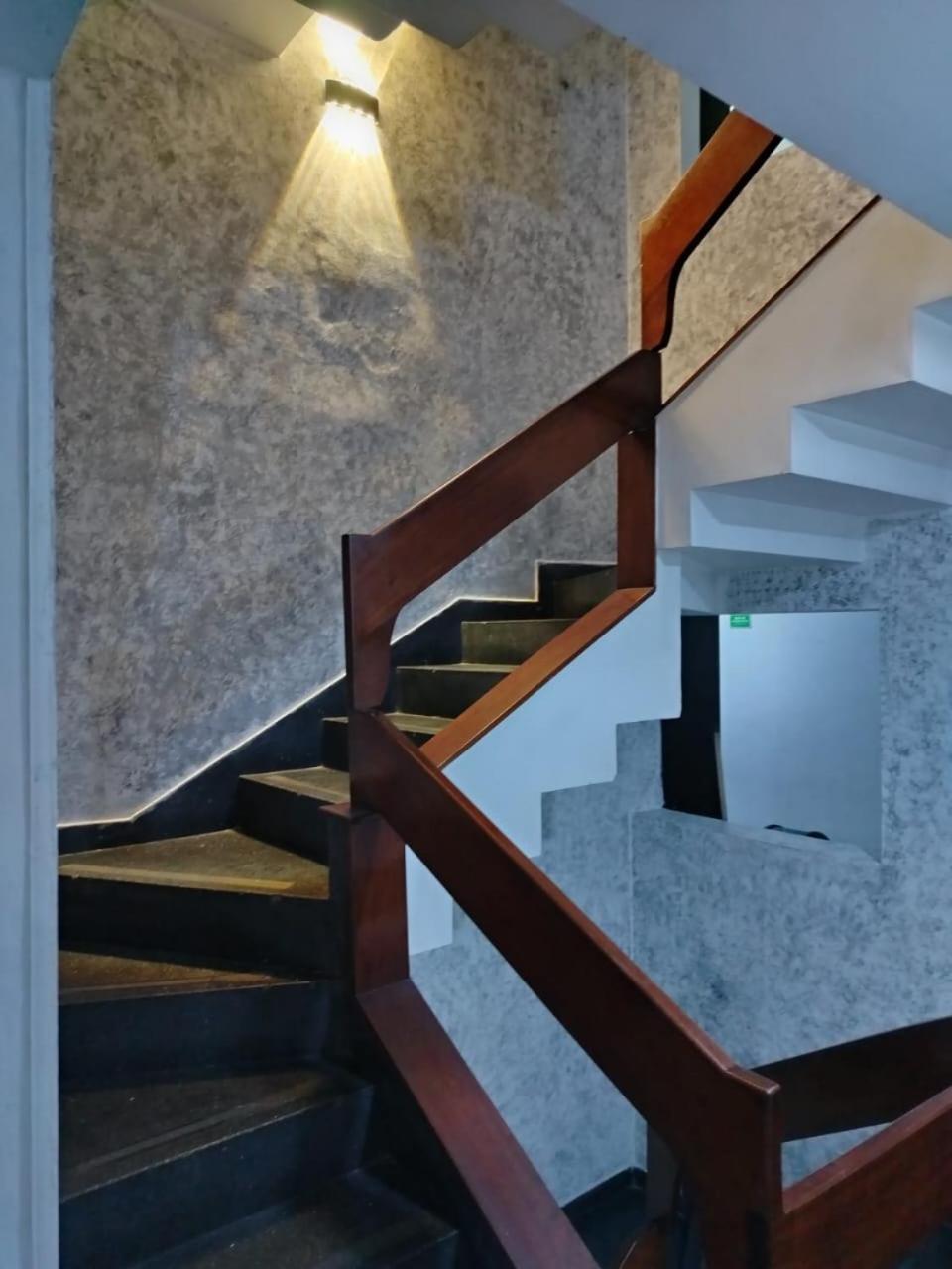 Hotel Country מדיין מראה חיצוני תמונה