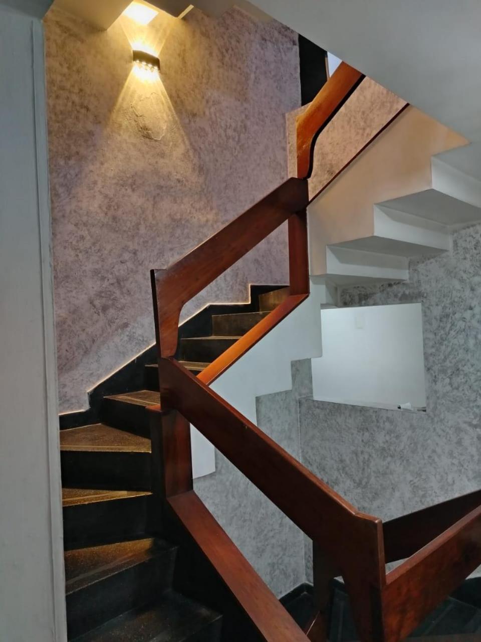 Hotel Country מדיין מראה חיצוני תמונה